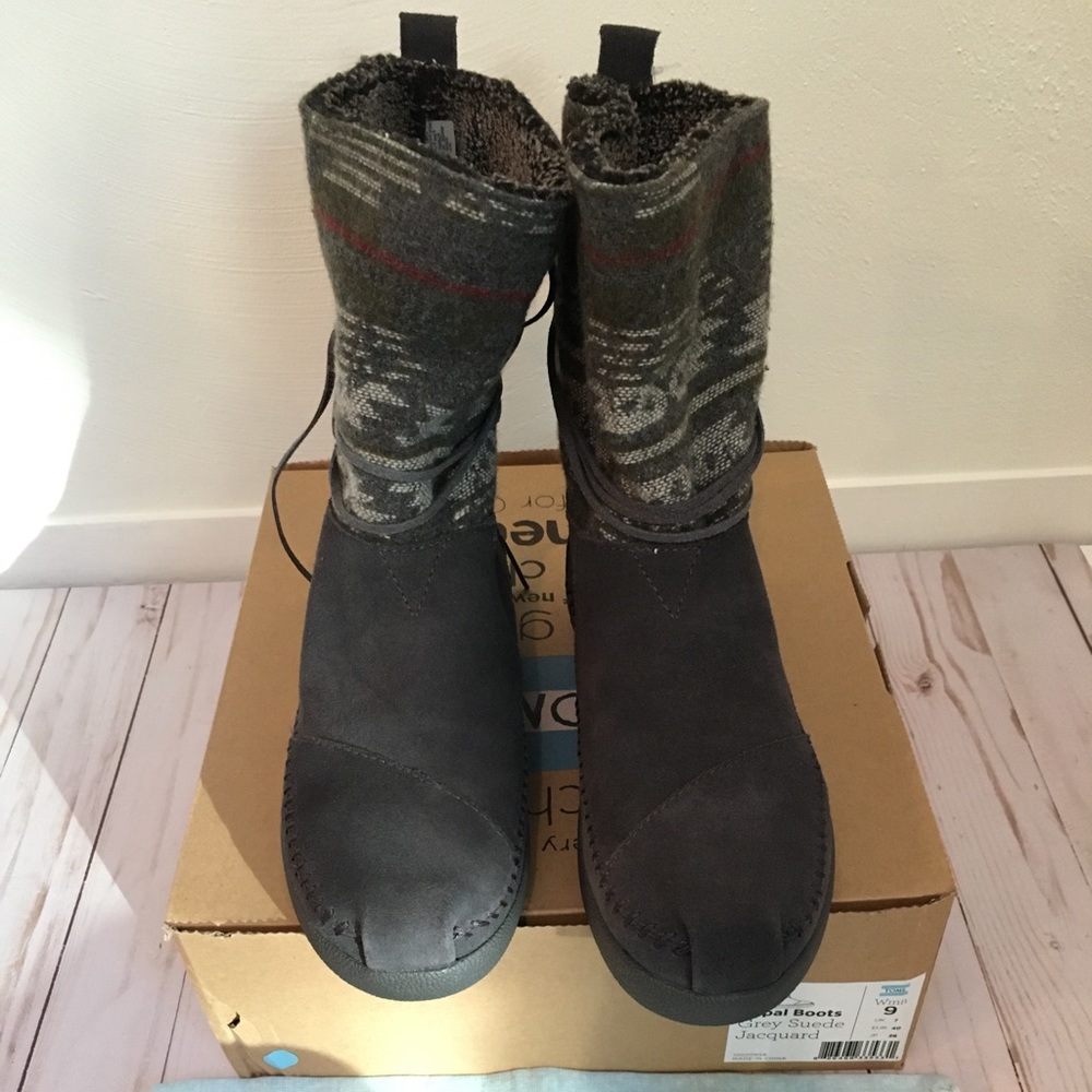 TOMS Nepal Boot in Grey Suede Jacquard